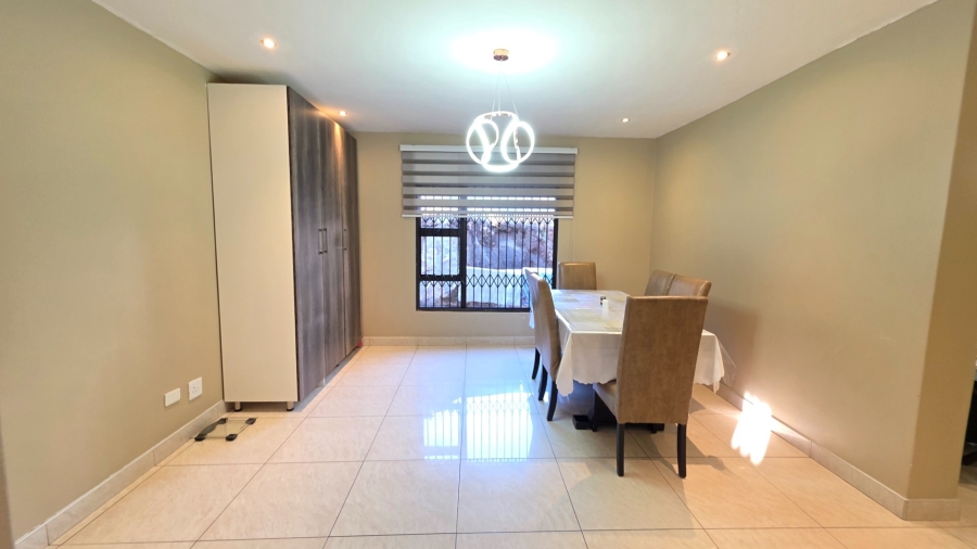 To Let 4 Bedroom Property for Rent in Christoburg Gauteng