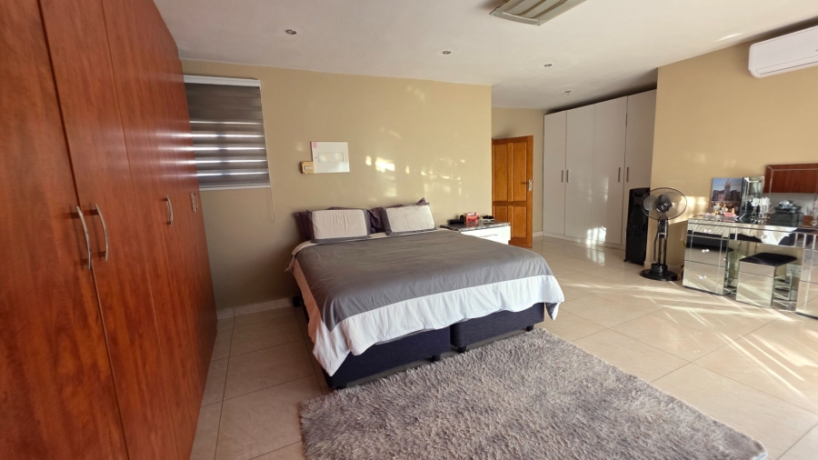 To Let 4 Bedroom Property for Rent in Christoburg Gauteng