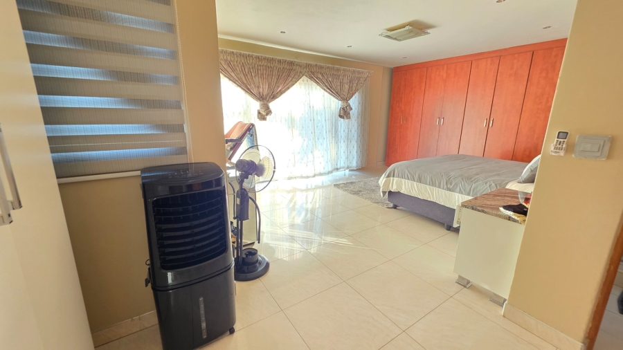 To Let 4 Bedroom Property for Rent in Christoburg Gauteng