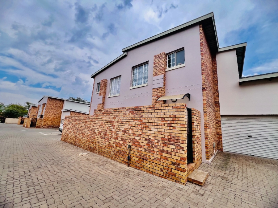 2 Bedroom Property for Sale in Hazeldean Gauteng