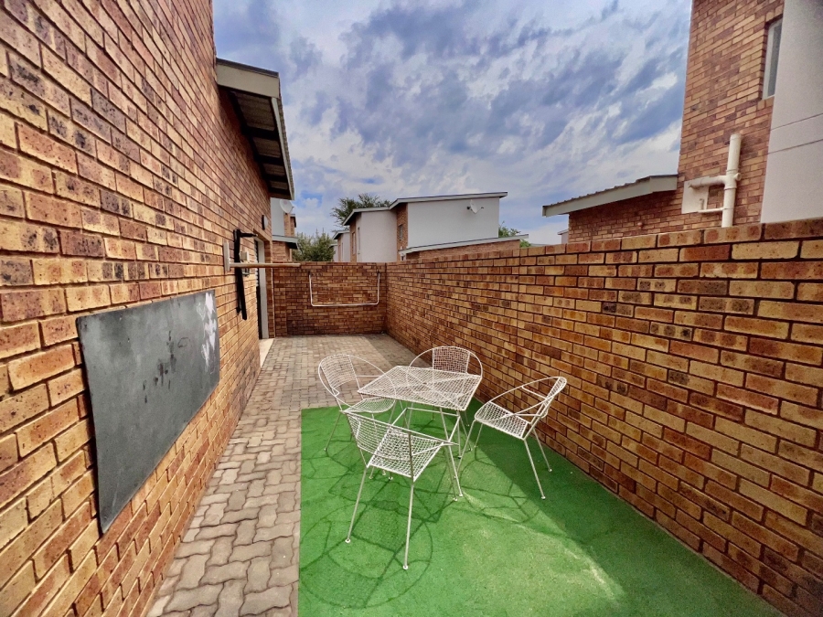 2 Bedroom Property for Sale in Hazeldean Gauteng