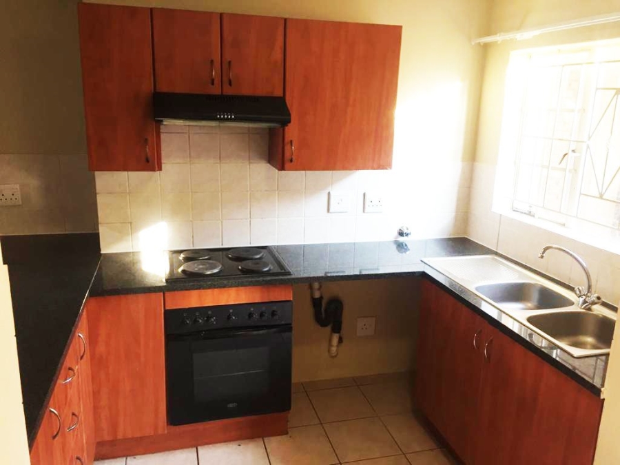 2 Bedroom Property for Sale in Halfway Gardens Gauteng