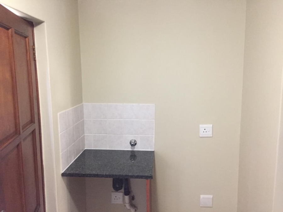 2 Bedroom Property for Sale in Halfway Gardens Gauteng