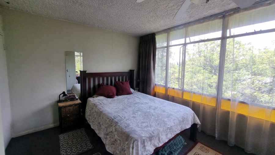 2 Bedroom Property for Sale in Queenswood Gauteng