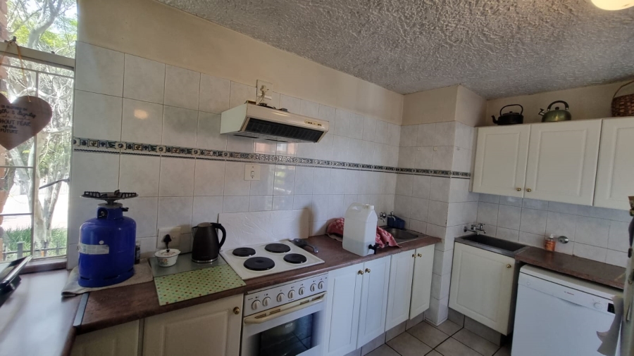 2 Bedroom Property for Sale in Queenswood Gauteng