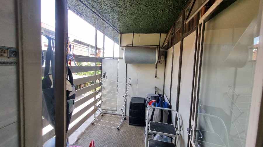 2 Bedroom Property for Sale in Queenswood Gauteng