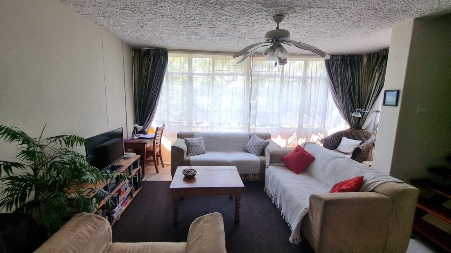 2 Bedroom Property for Sale in Queenswood Gauteng