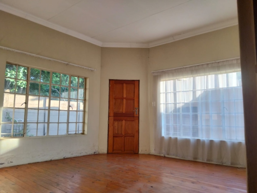 To Let 5 Bedroom Property for Rent in Lyttelton Manor Gauteng