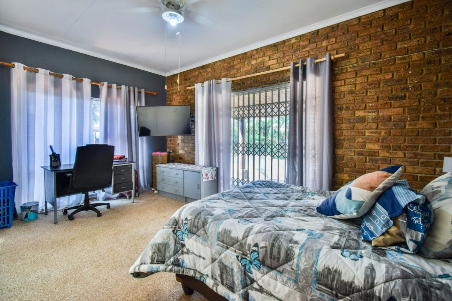 4 Bedroom Property for Sale in Theresa Park Gauteng