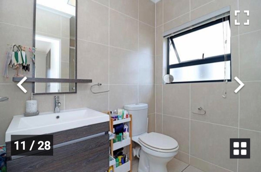 2 Bedroom Property for Sale in Greenstone Hill Gauteng