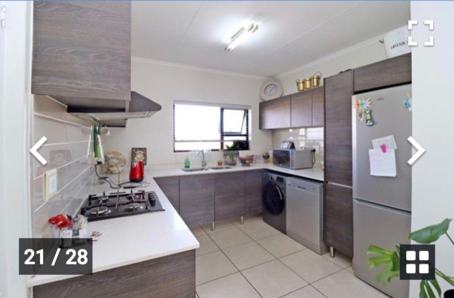 2 Bedroom Property for Sale in Greenstone Hill Gauteng