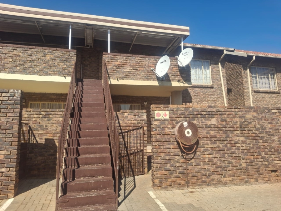 2 Bedroom Property for Sale in Proclamation Hill Gauteng