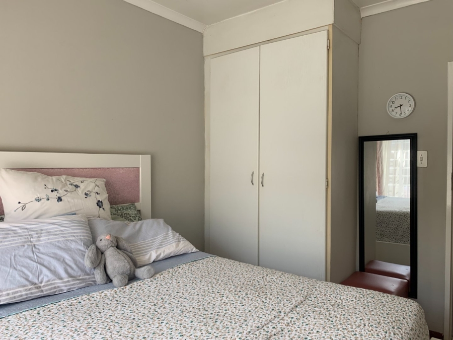 To Let 2 Bedroom Property for Rent in Die Hoewes Gauteng