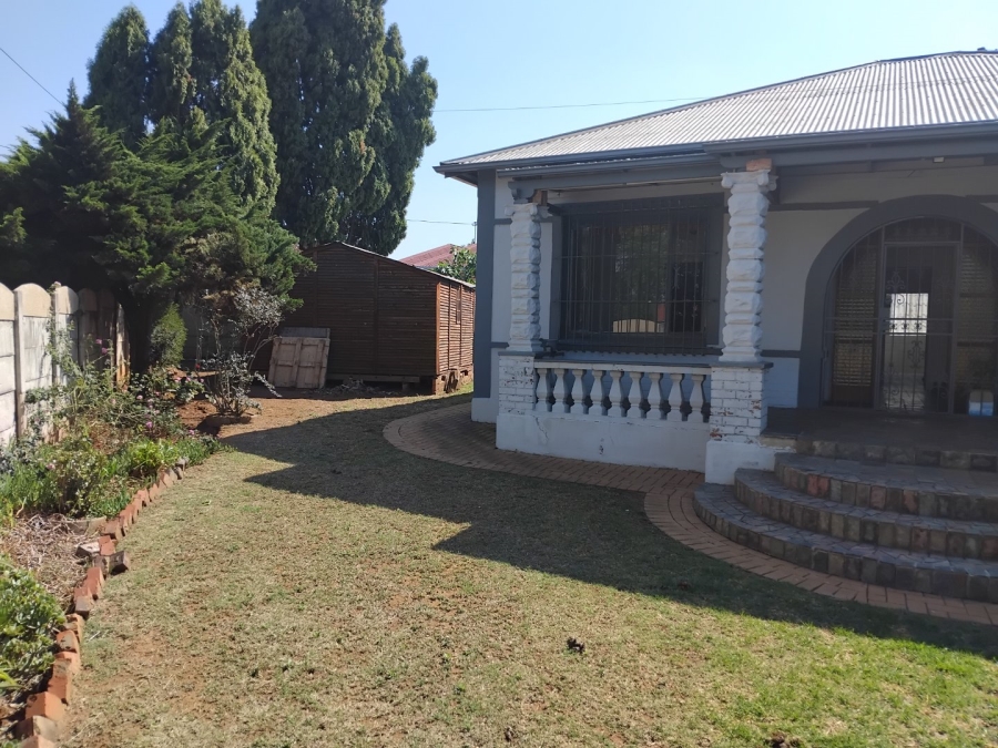 5 Bedroom Property for Sale in Primrose East Gauteng