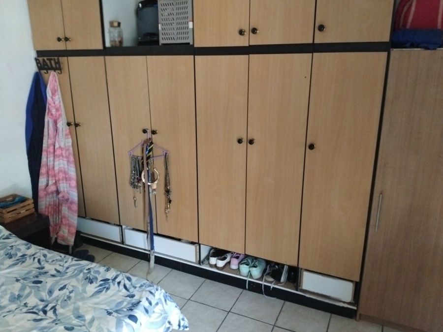 5 Bedroom Property for Sale in Primrose East Gauteng