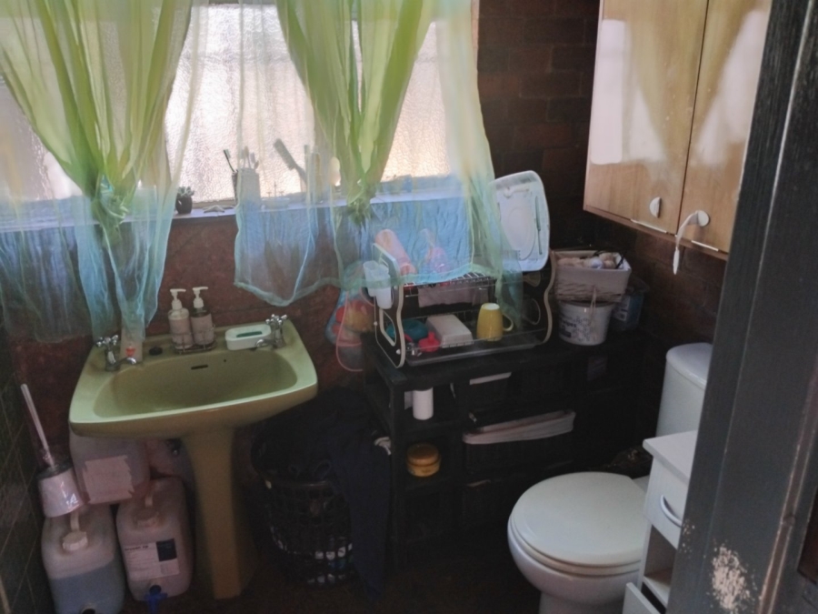 5 Bedroom Property for Sale in Primrose East Gauteng