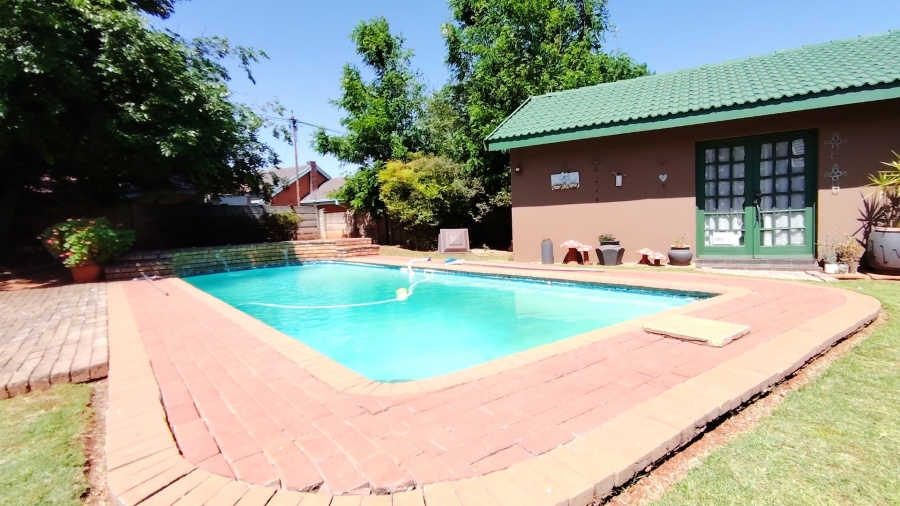 3 Bedroom Property for Sale in Risiville Gauteng