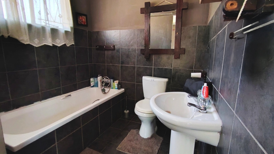 3 Bedroom Property for Sale in Risiville Gauteng