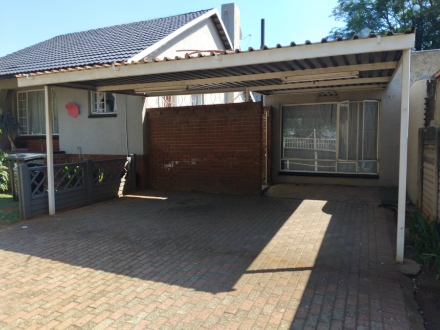 3 Bedroom Property for Sale in Marlands Gauteng