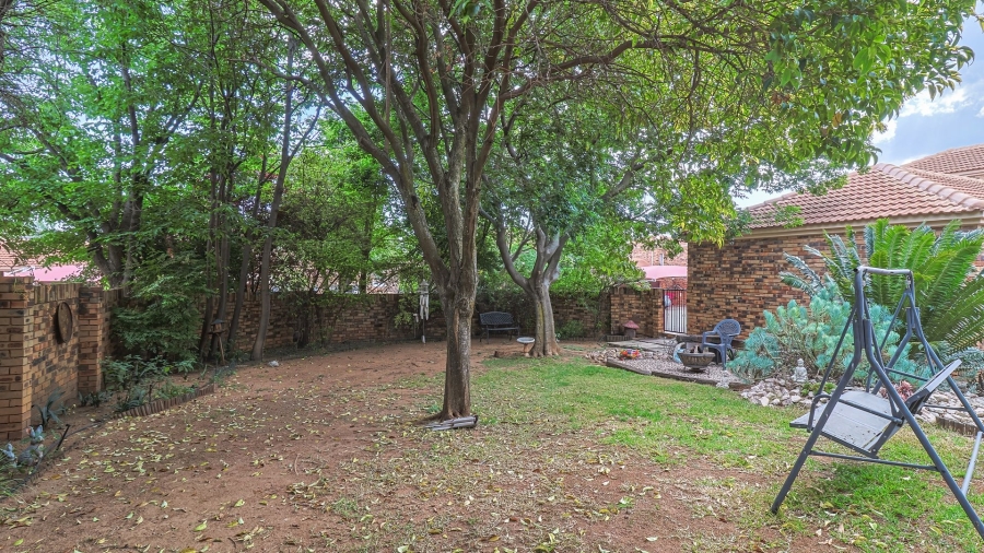 3 Bedroom Property for Sale in Radiokop Gauteng
