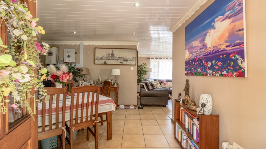 3 Bedroom Property for Sale in Radiokop Gauteng