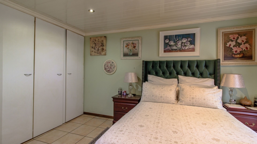 3 Bedroom Property for Sale in Radiokop Gauteng