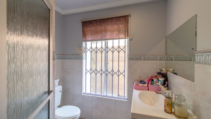 3 Bedroom Property for Sale in Radiokop Gauteng