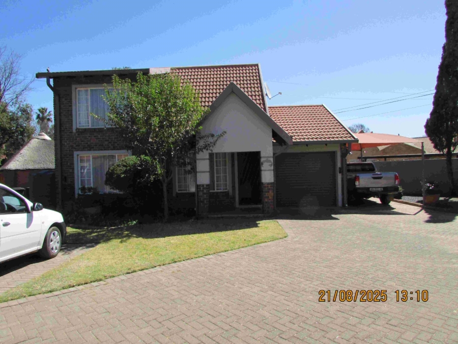 2 Bedroom Property for Sale in Bester Gauteng