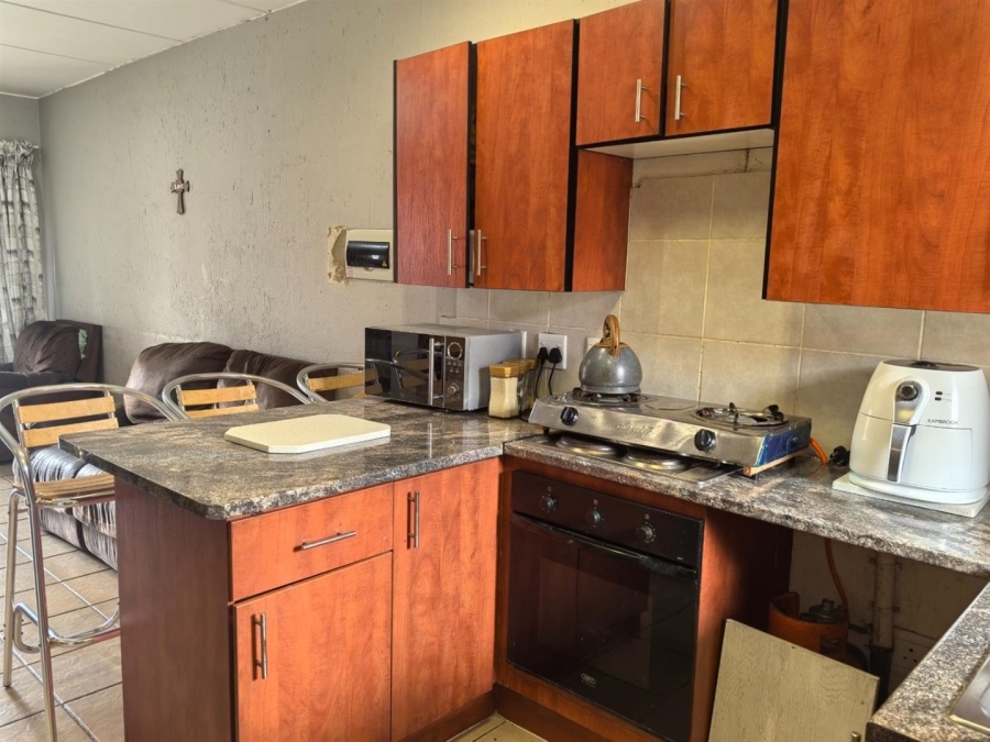 2 Bedroom Property for Sale in Comet Gauteng