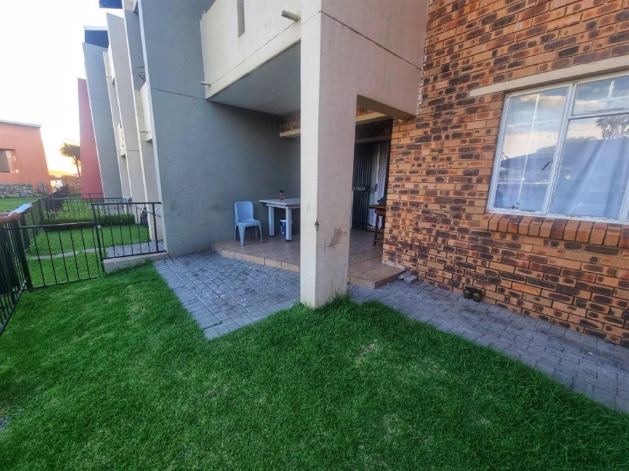 2 Bedroom Property for Sale in Comet Gauteng