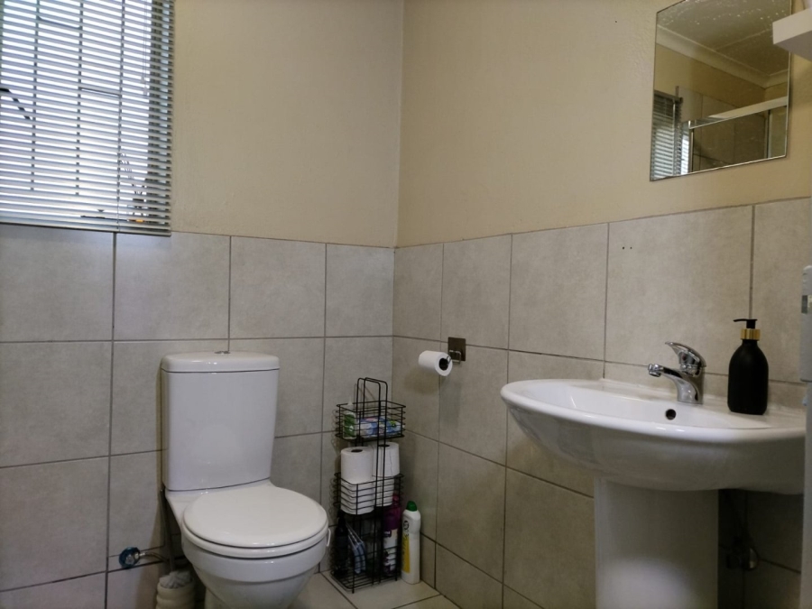 2 Bedroom Property for Sale in Aloe Place Gauteng