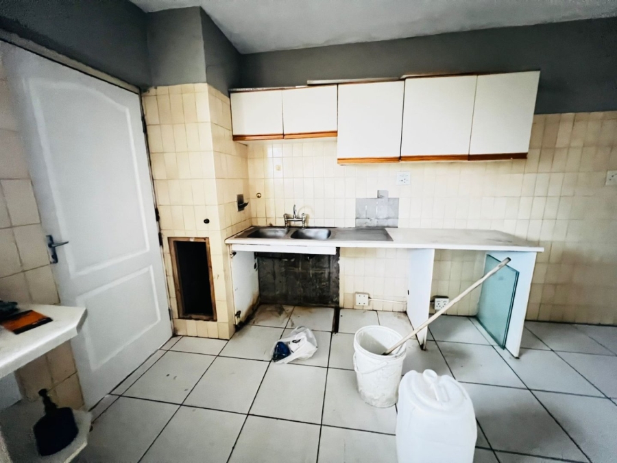 5 Bedroom Property for Sale in Pretoria Gauteng