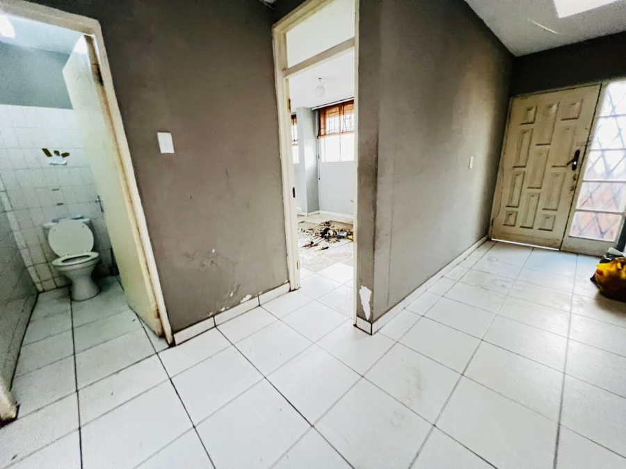 5 Bedroom Property for Sale in Pretoria Gauteng