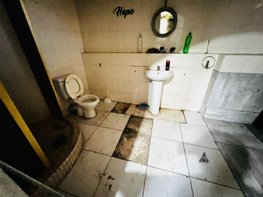 5 Bedroom Property for Sale in Pretoria Gauteng