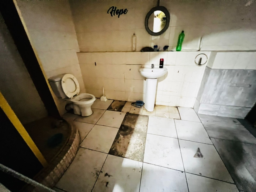 5 Bedroom Property for Sale in Pretoria Gauteng