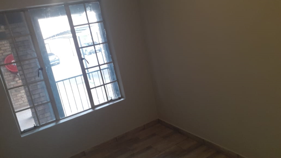 To Let 2 Bedroom Property for Rent in North Riding Gauteng