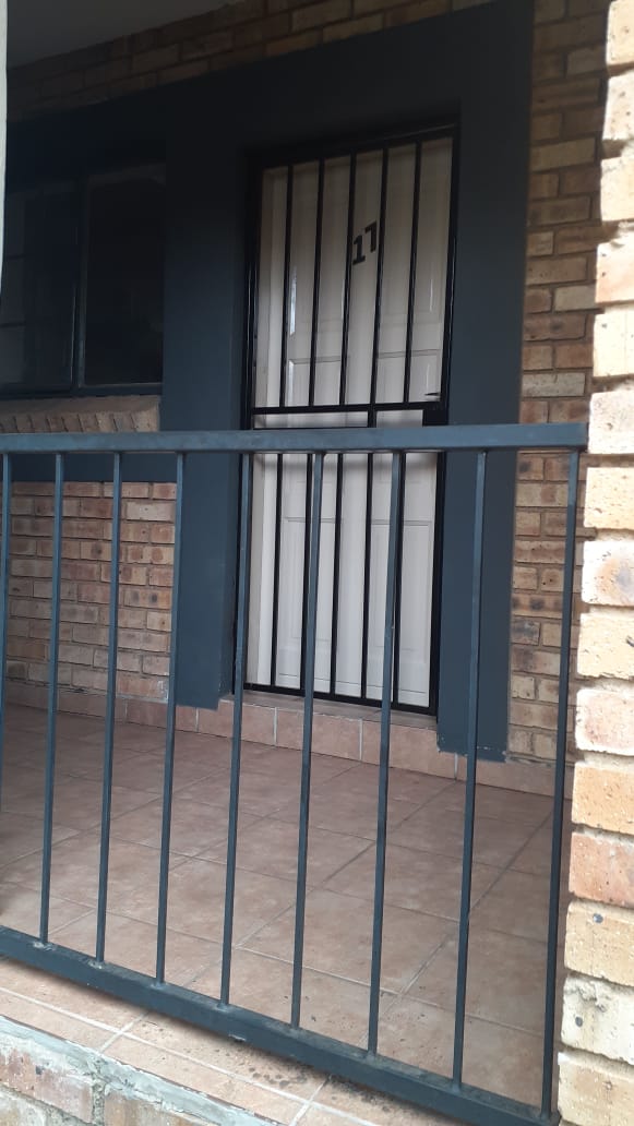 To Let 2 Bedroom Property for Rent in North Riding Gauteng