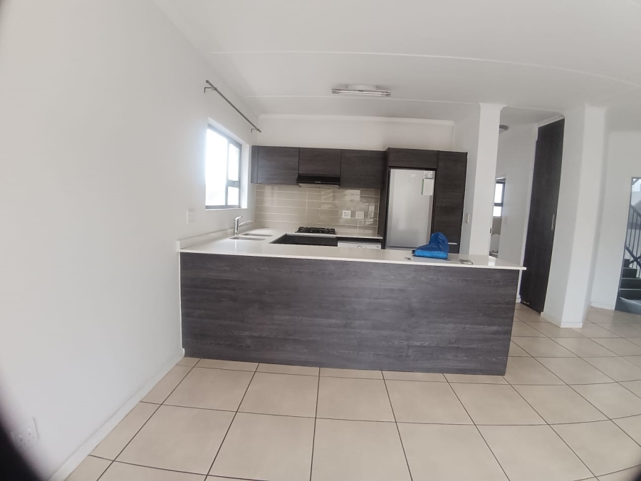 2 Bedroom Property for Sale in Olivedale Gauteng
