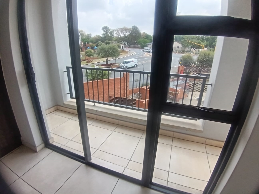 2 Bedroom Property for Sale in Olivedale Gauteng