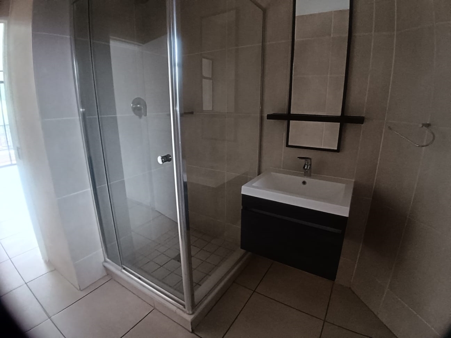 2 Bedroom Property for Sale in Olivedale Gauteng