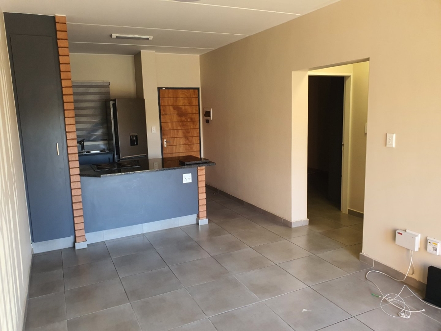 2 Bedroom Property for Sale in Vorna Valley Gauteng
