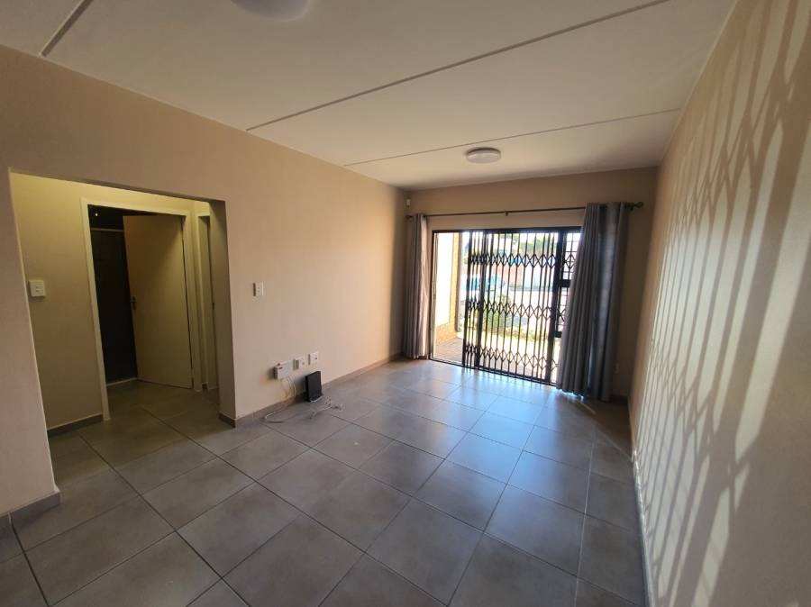 2 Bedroom Property for Sale in Vorna Valley Gauteng