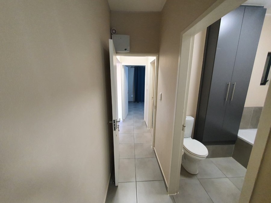2 Bedroom Property for Sale in Vorna Valley Gauteng
