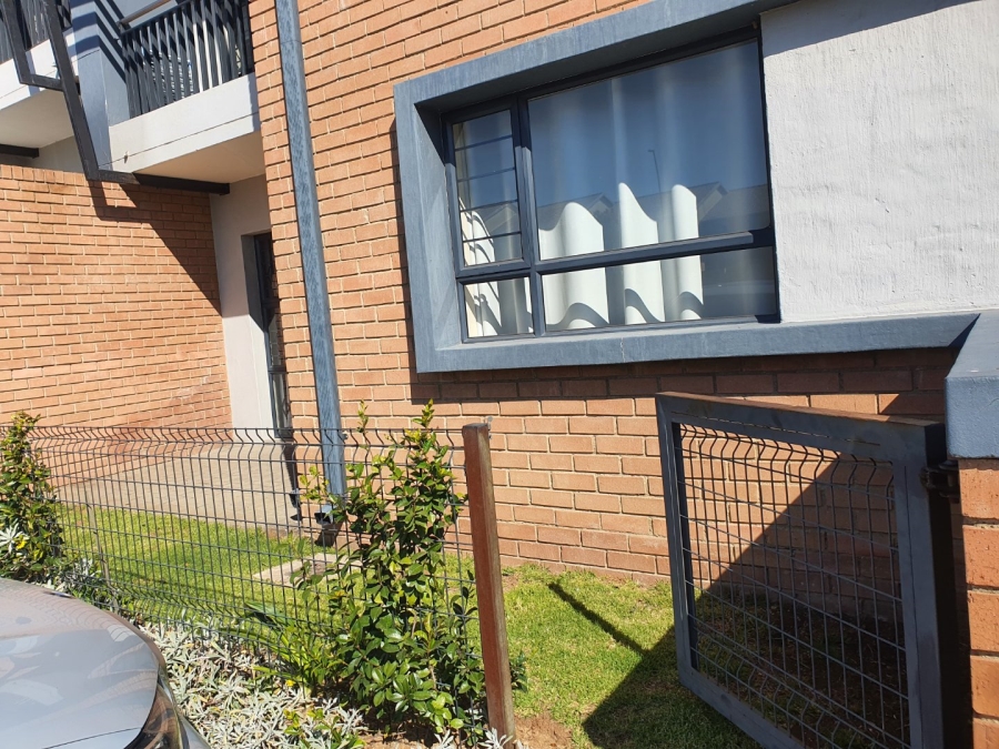 2 Bedroom Property for Sale in Vorna Valley Gauteng