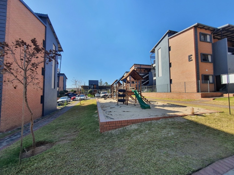 2 Bedroom Property for Sale in Vorna Valley Gauteng