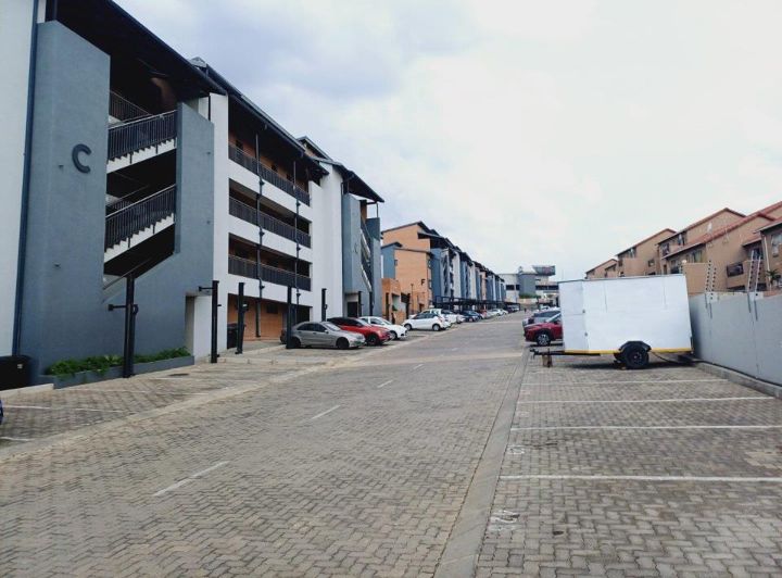 2 Bedroom Property for Sale in Vorna Valley Gauteng