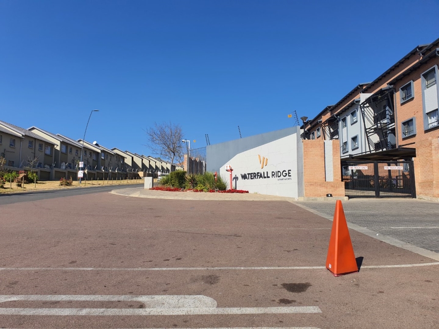2 Bedroom Property for Sale in Vorna Valley Gauteng