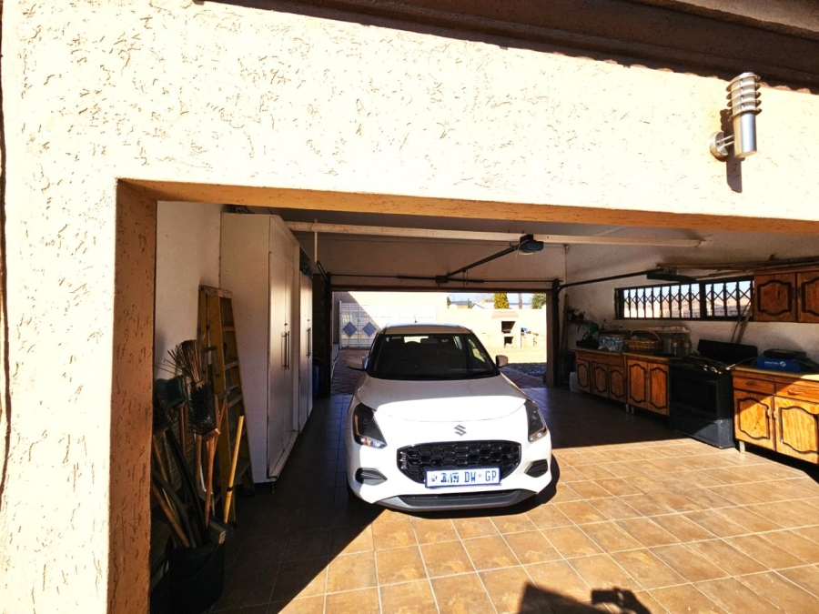 4 Bedroom Property for Sale in Visagie Park Gauteng