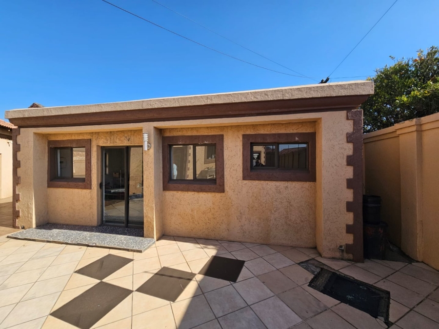 4 Bedroom Property for Sale in Visagie Park Gauteng