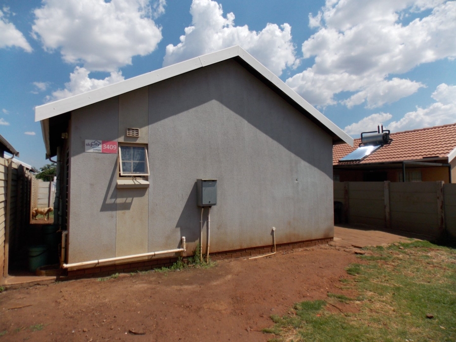 2 Bedroom Property for Sale in Sky City Gauteng